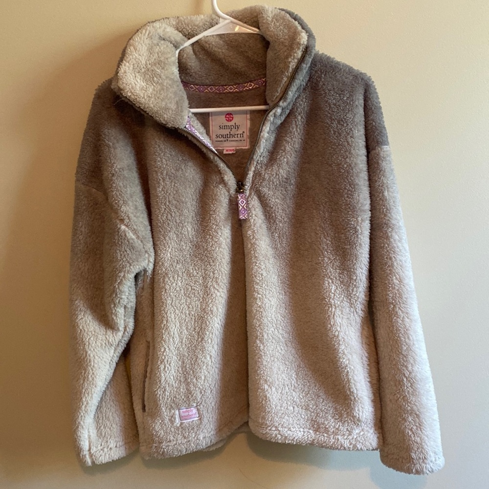 Simply Southern grey fade furry jacket size M.
